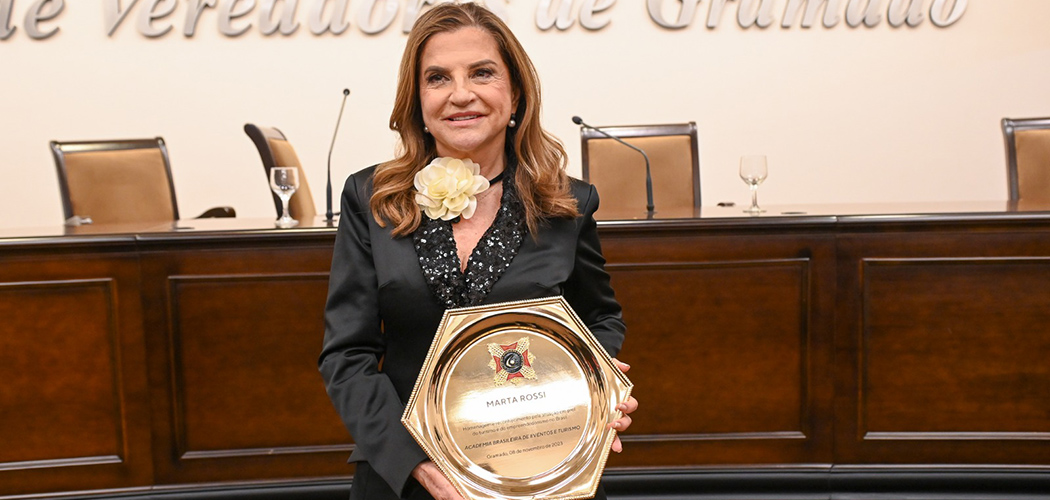 É um privilégio ser a primeira mulher a receber a medalha disse Marta Rossi